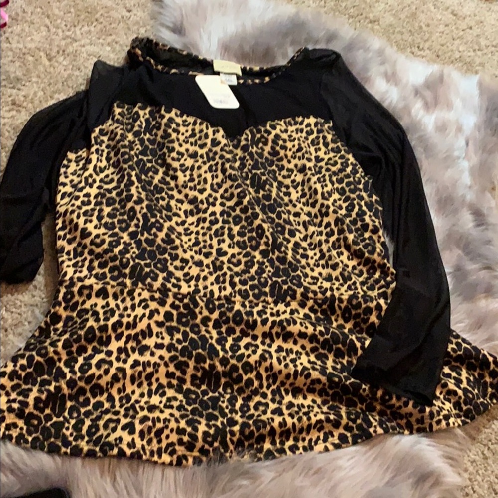 Animal print peplum top